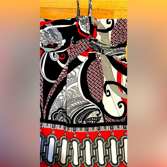 Arden B Halter Top - Picture 3 of 3